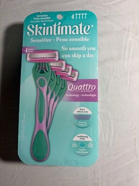Skintimate Quattro for Women Sensitive Razor - Green/Purple